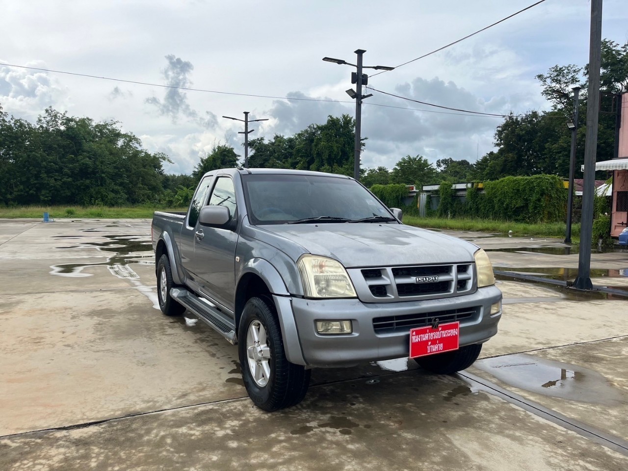 2004 Isuzu D-Max Space Cab สีเทา