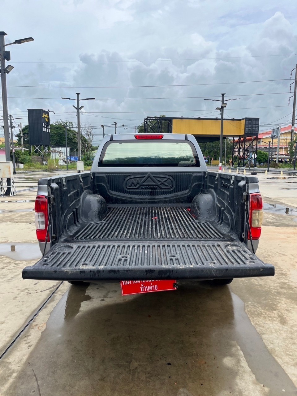 2004 Isuzu D-Max Space Cab สีเทา