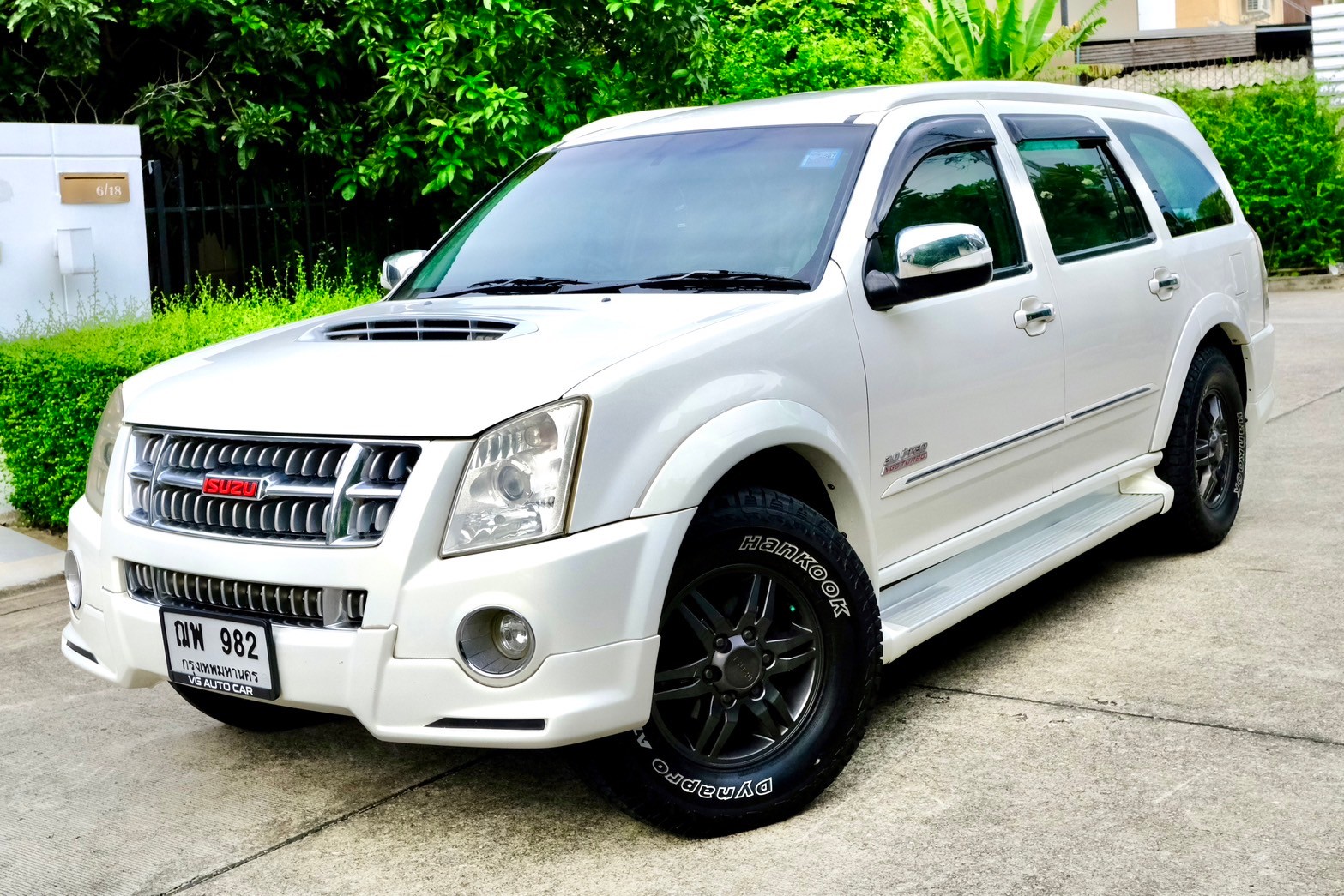 : Isuzu Mu-7 3.0 Activo Super Platinum 4WD เครื่องยนต์: ดีเซล เกียร์: ออโต้ ปี:2010 สี: ขาว