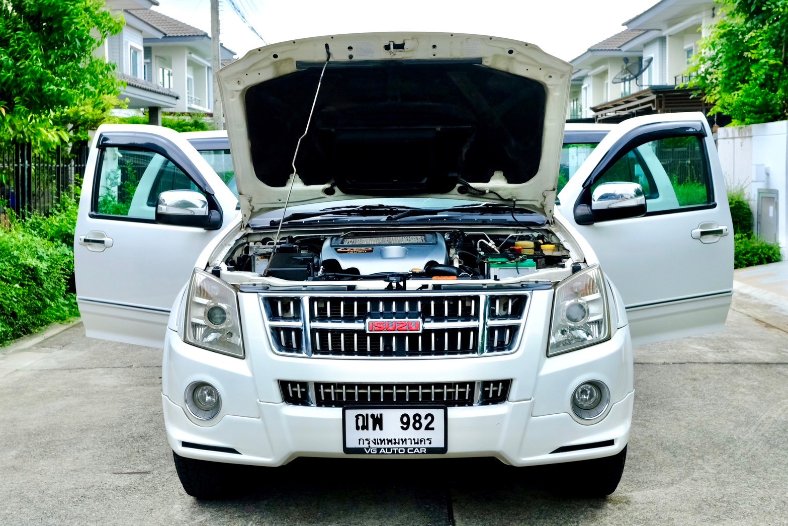 : Isuzu Mu-7 3.0 Activo Super Platinum 4WD เครื่องยนต์: ดีเซล เกียร์: ออโต้ ปี:2010 สี: ขาว