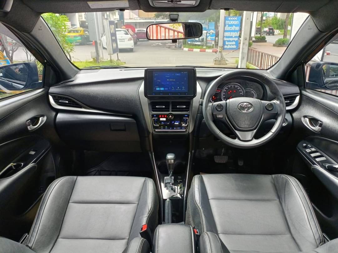 TOYOTA NEW YARIS 1.2 SMART ปี 2023 สีเทา