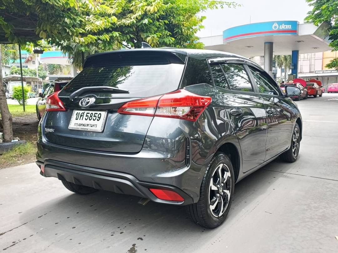 TOYOTA NEW YARIS 1.2 SMART ปี 2023 สีเทา