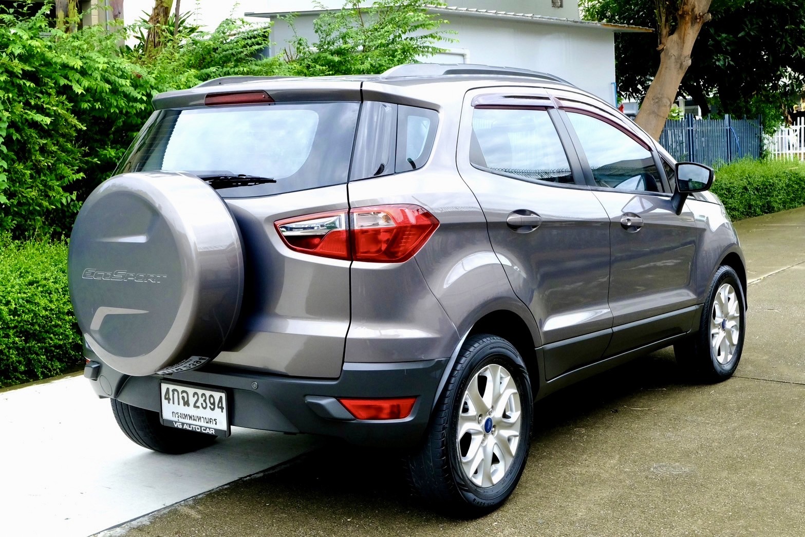 Ford Ecosport 1.5 trend : เบนซิน : ออโต้ สี: น้ำตาล ปี: 2015 ไมล์แท้:15x,xxx กม.