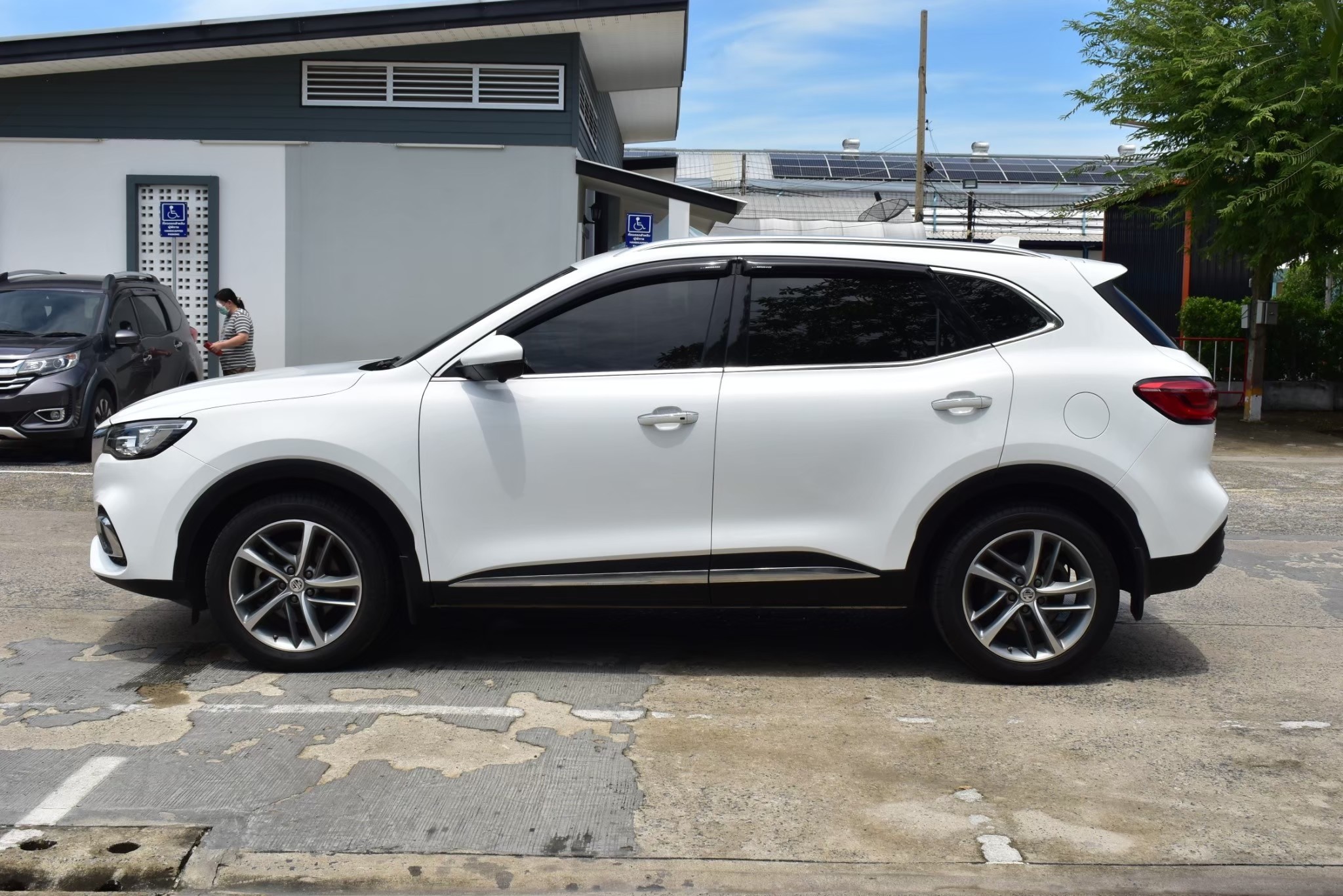 MG HS 1.5 Turbo X Sunroof auto ปี 2021