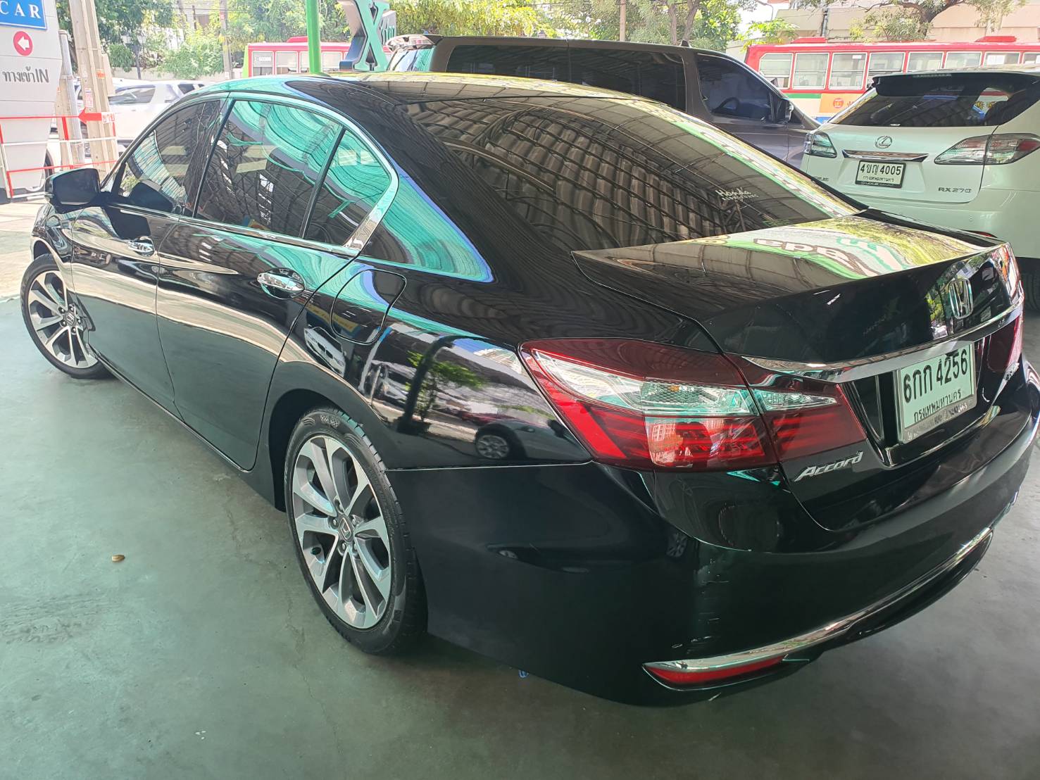 Honda Accord 2.0 EL ปี 2016 สีดำ มือ 1 minor chang