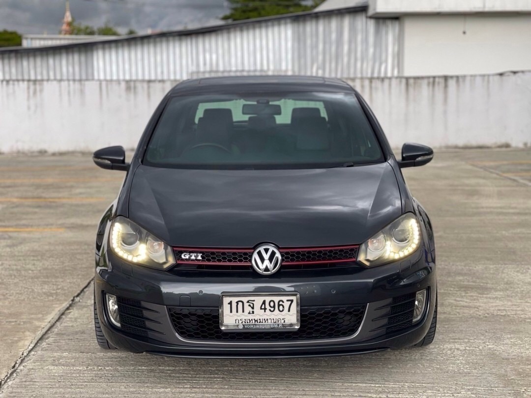 2011 Volkswagen Golf MK6 สีดำ