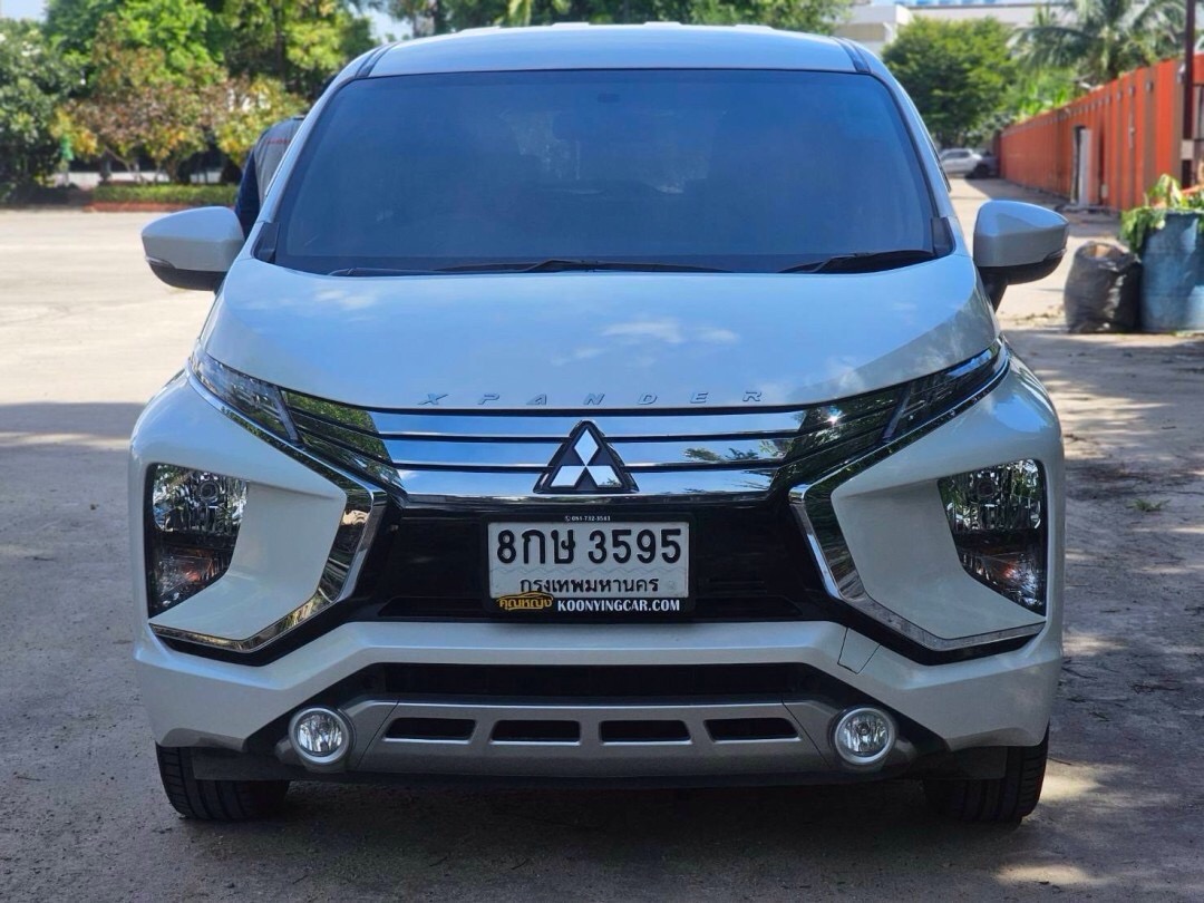 2019 Mitsubishi Xpander สีขาว