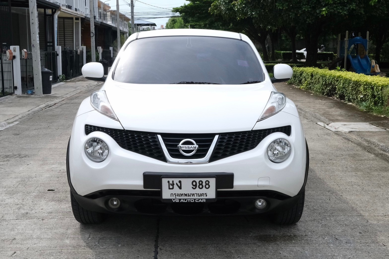 Nissan Juke 1.6V ปี2014 สีขาว ออโต้ เบนซิน