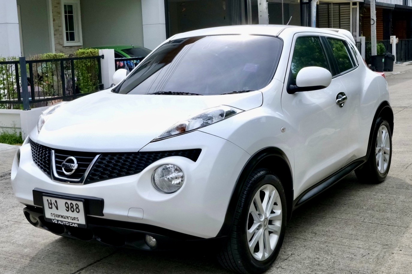 Nissan Juke 1.6V ปี2014 สีขาว ออโต้ เบนซิน