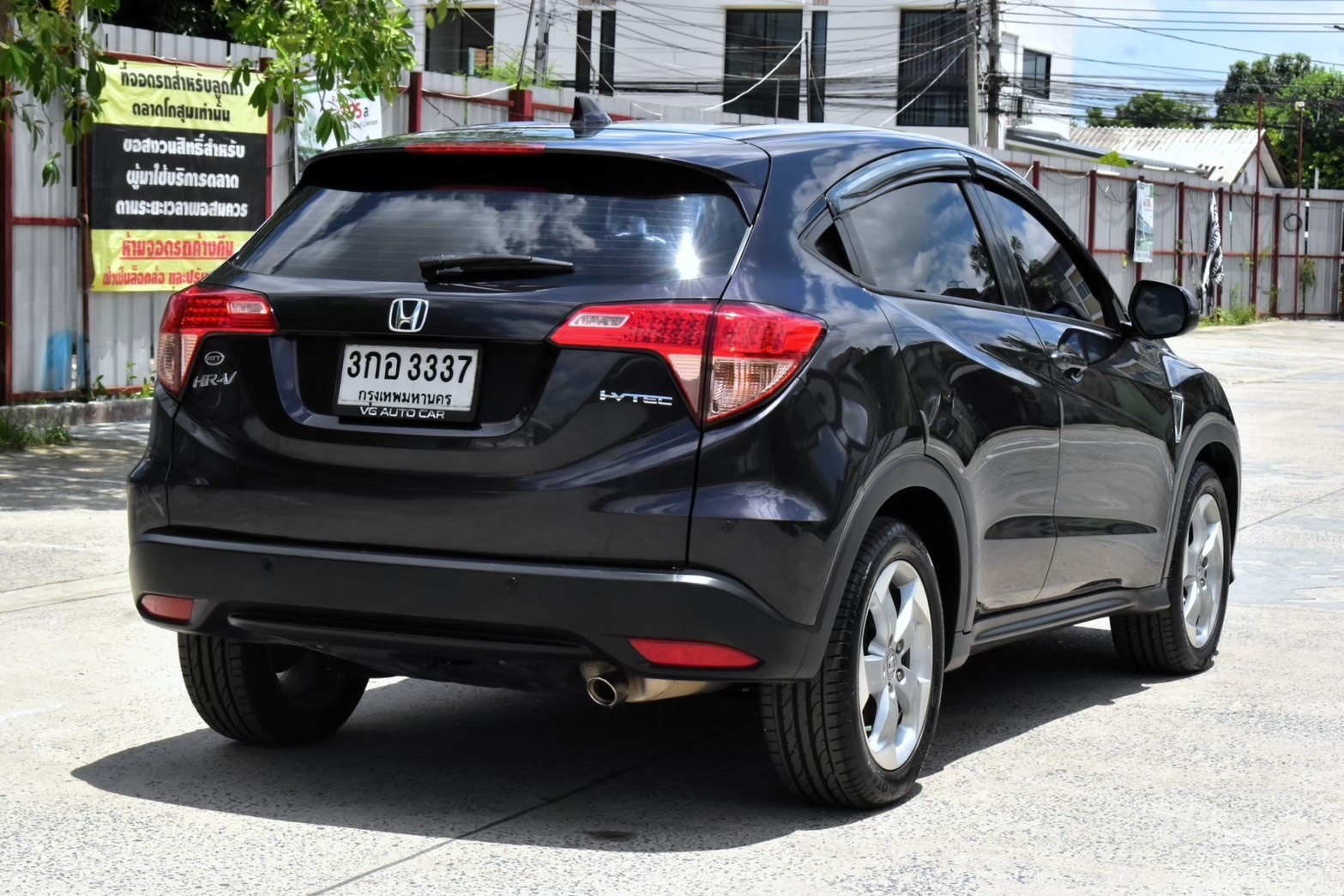 Honda HR-V 1.8S ปี2014 จด2016 สีเทา ออโต้ เบนซิน🔅