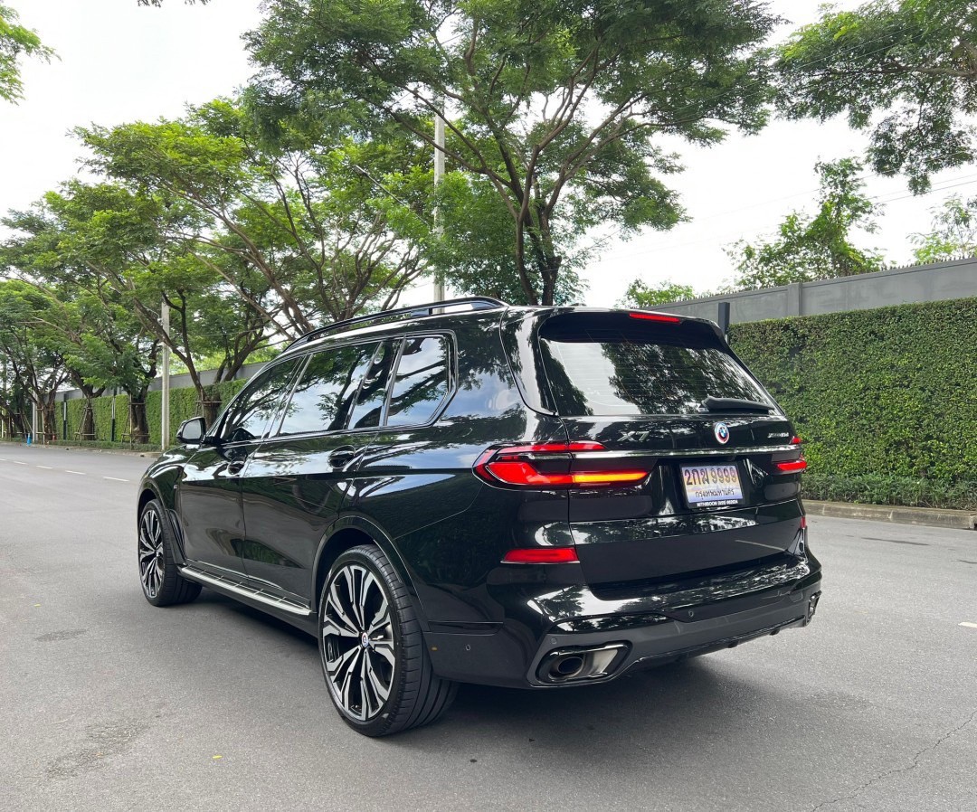 bmw #X7 XDrive 40d Msport Lci 3.0 Diesel สีดำ ปี2023