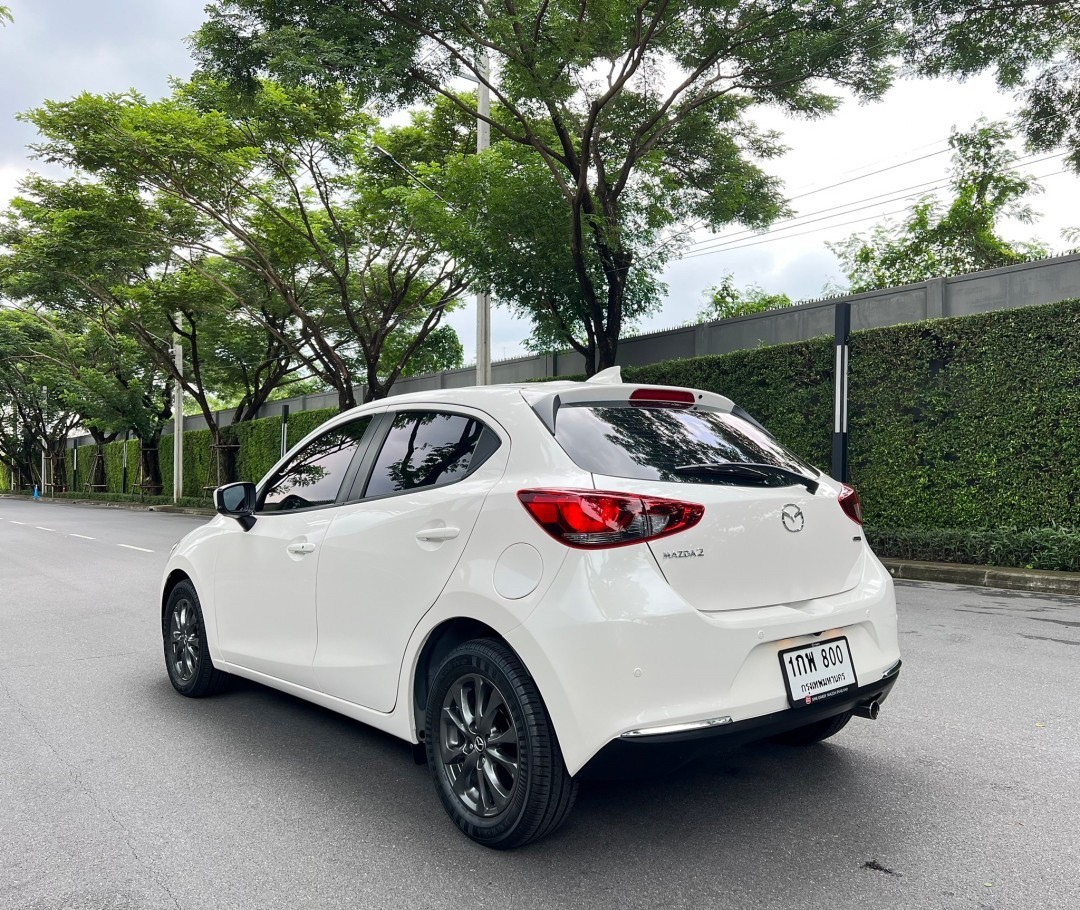 #MAZDA 2 1.3 SP Top Hatchback MNC ปี2020 สีขาวมุก ไมล์ 1,700 km. รถสวย สภาพใหม่เอี่ยม