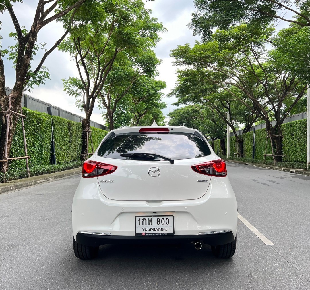 #MAZDA 2 1.3 SP Top Hatchback MNC ปี2020 สีขาวมุก ไมล์ 1,700 km. รถสวย สภาพใหม่เอี่ยม