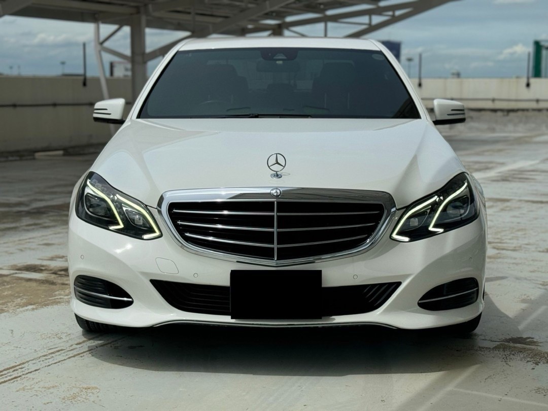 2014 Mercedes-Benz E-Class W212 E300 สีขาว