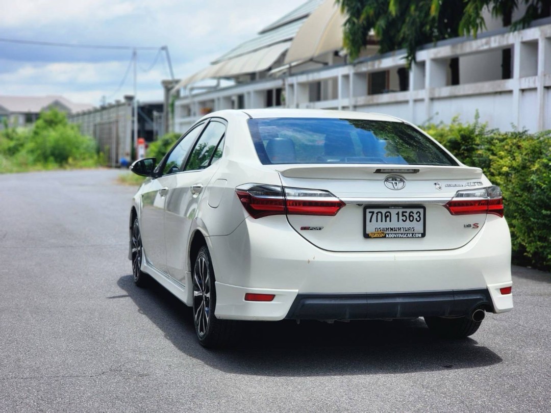 2018 Toyota Altis สีขาว