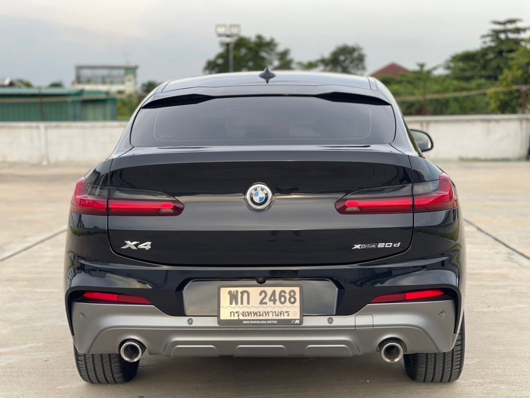 2020 BMW X4 G02 สีดำ