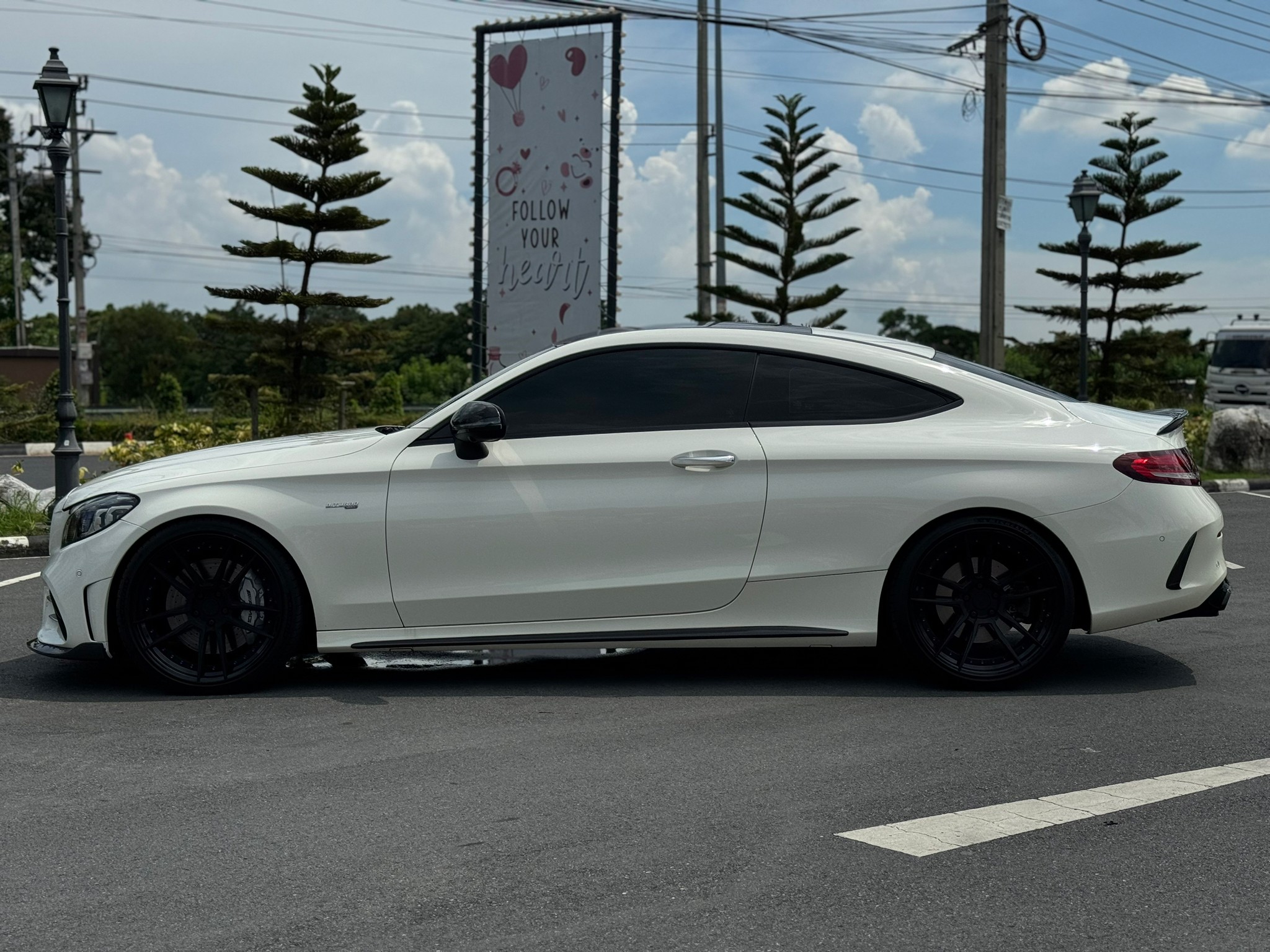 2020 Mercedes-Benz C-Class Coupe C43 AMG สีขาว