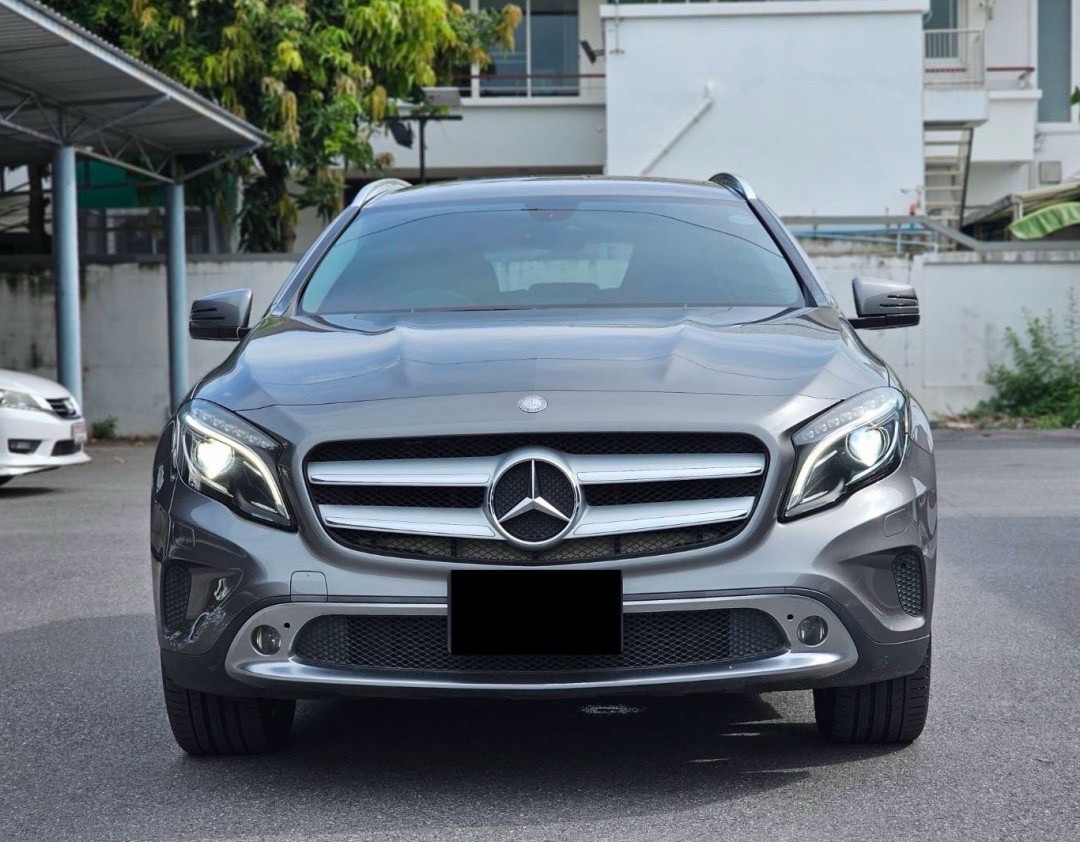 2014 Mercedes-Benz GLA-Class GLA200 สีเทา