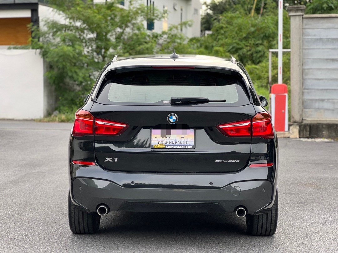 2019 BMW X1 F48 สีดำ