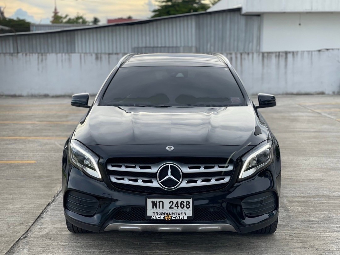 2017 Mercedes-Benz GLA-Class GLA250 สีดำ