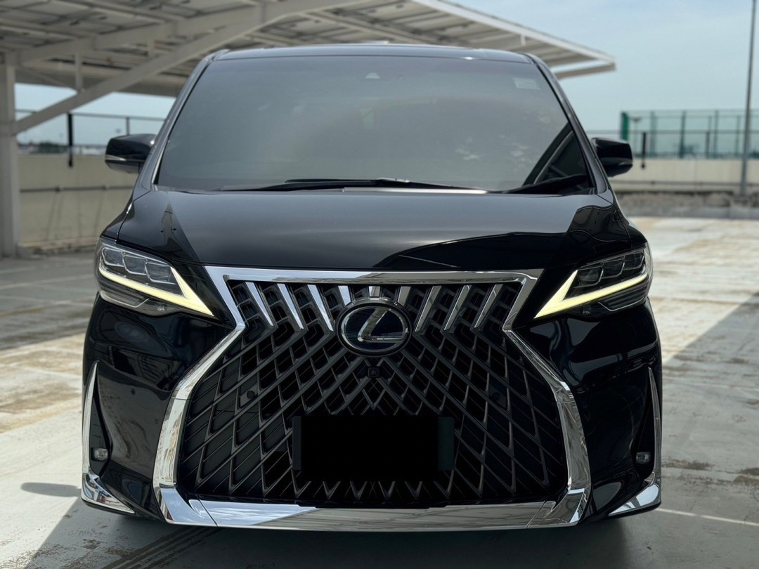 2022 Lexus LM300h (Executive 4 Seats) สีดำ