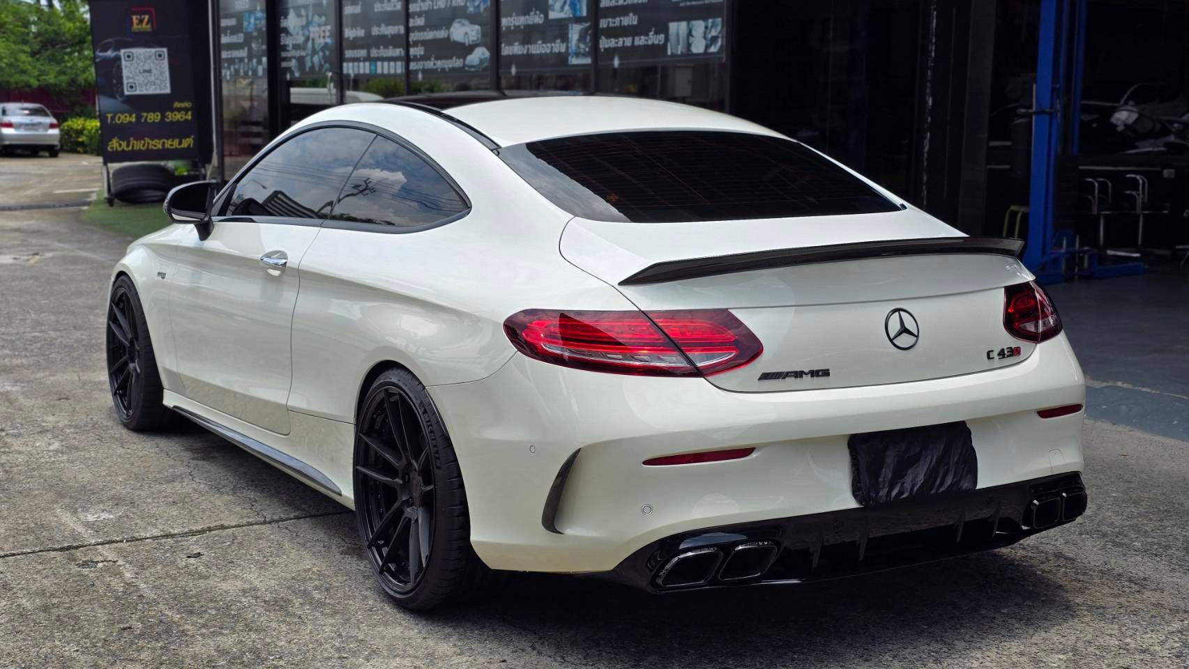 2020 Mercedes-Benz C-Class Coupe C43 AMG สีขาว