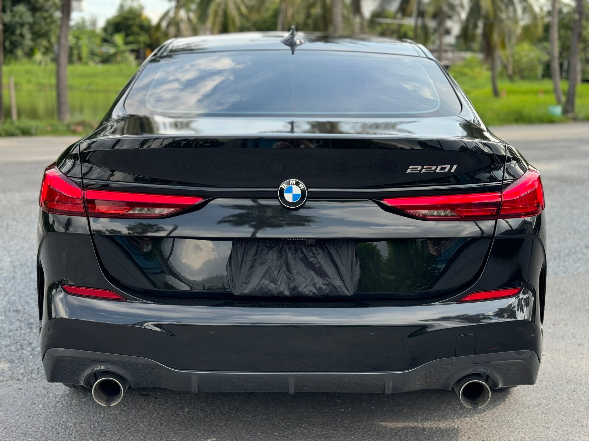 2021 BMW 220i Grand Coupe M SPORT สีดำ