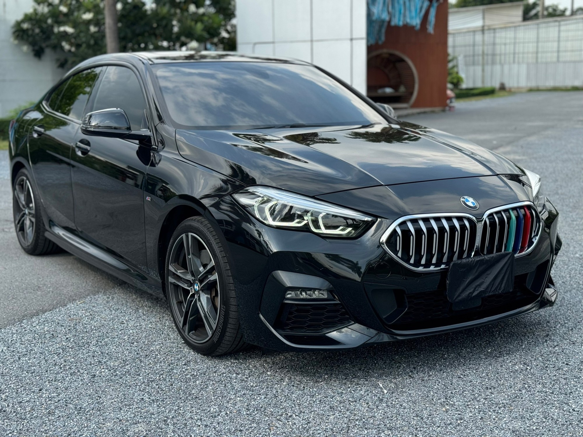 2021 BMW 220i Grand Coupe M SPORT สีดำ