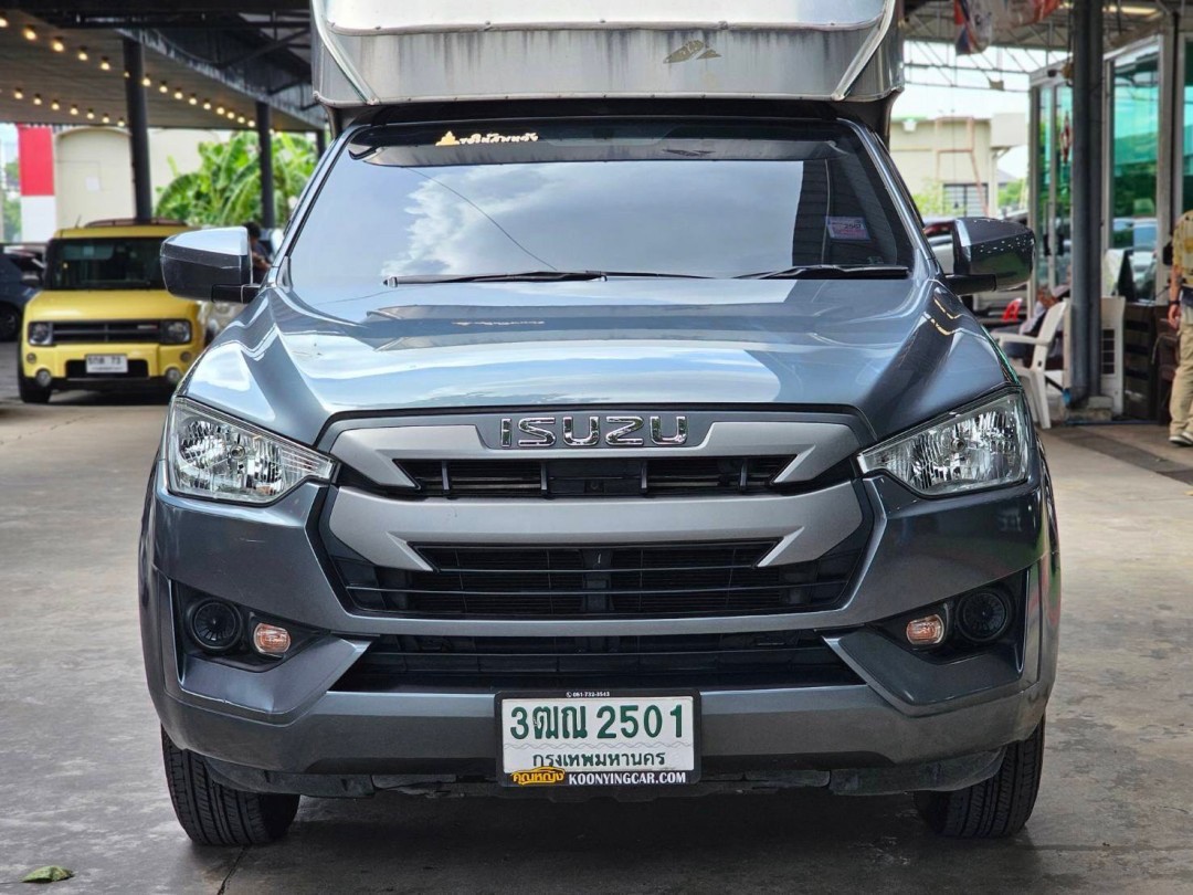 2021 Isuzu D-Max Space Cab สีเทา