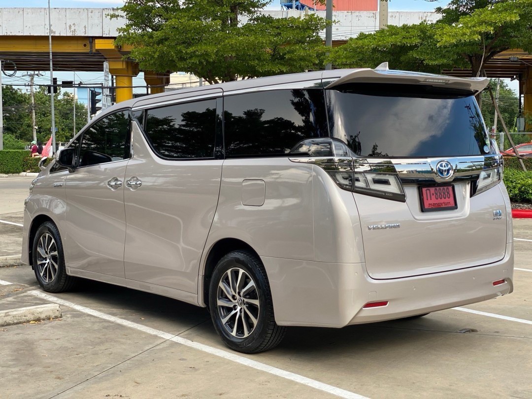 2019 Toyota Vellfire สีทอง