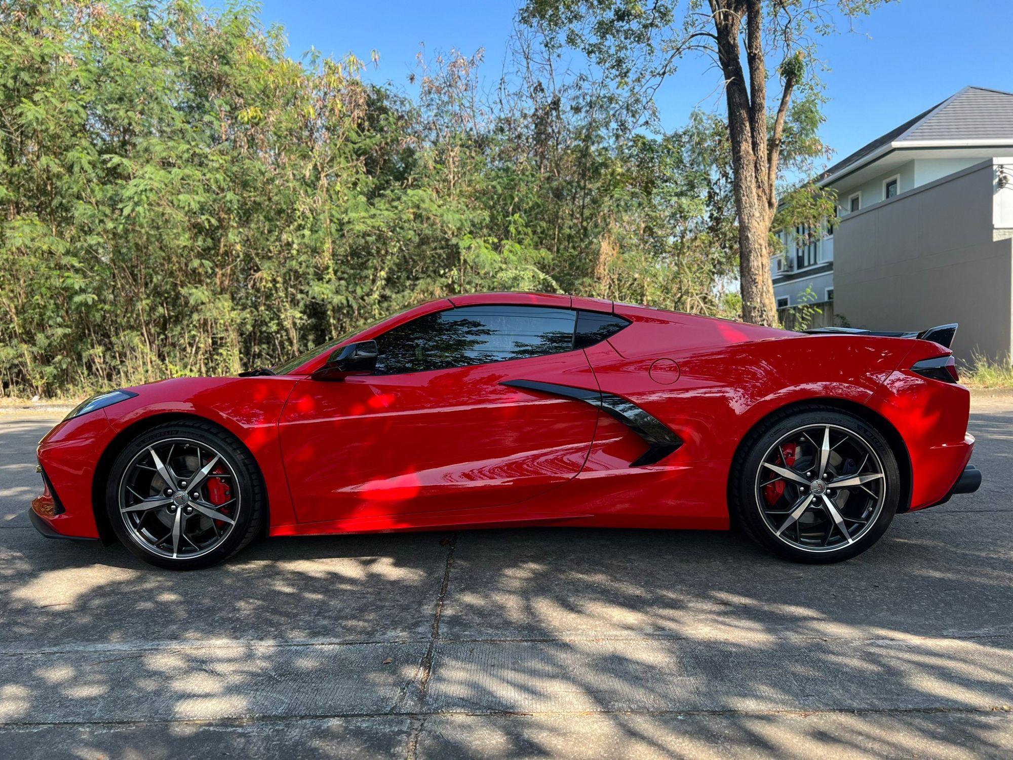 2022 Chevrolet Stingray C8 Convert 3LT สีแดง