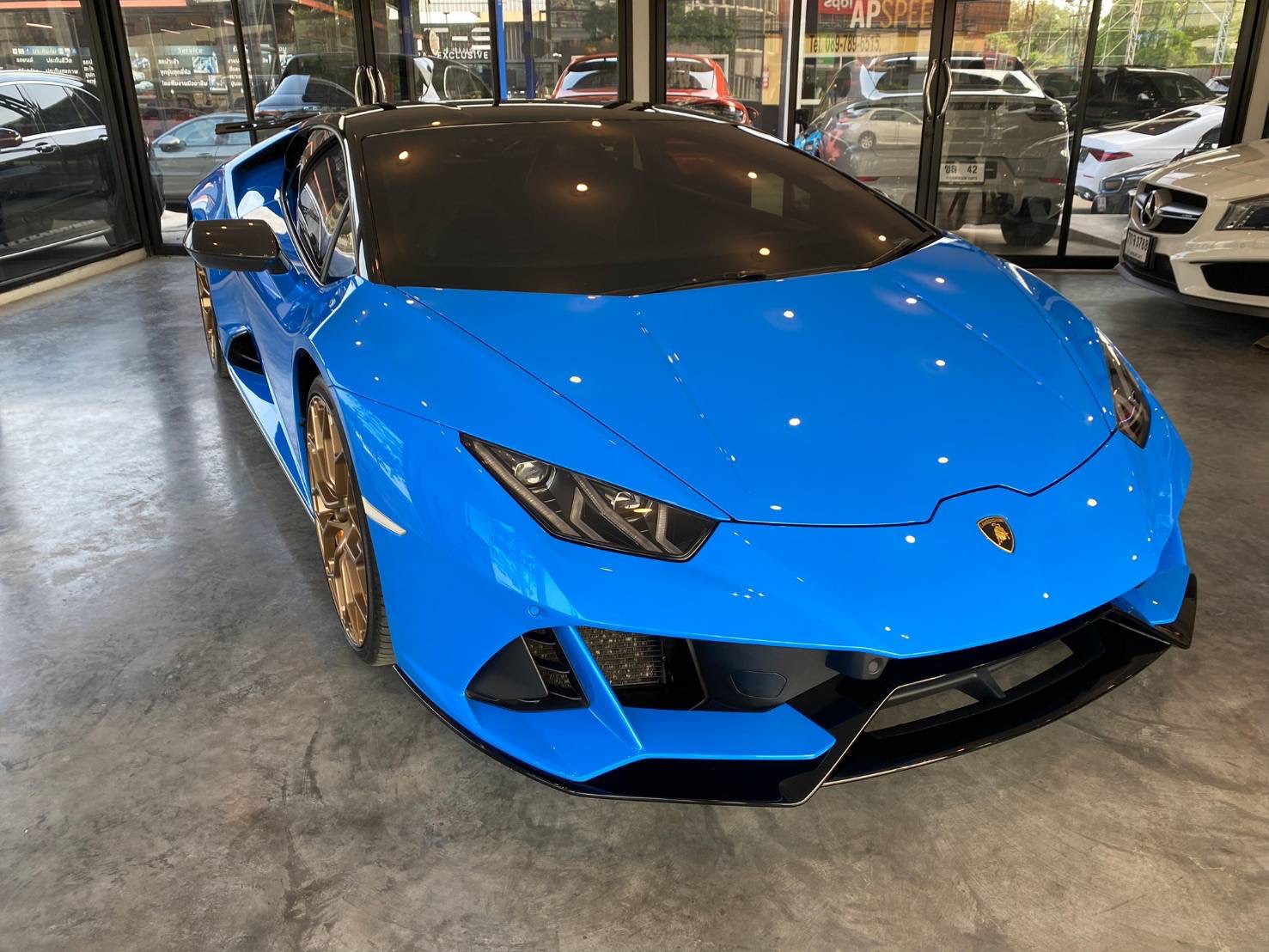 2020 Lamborghini Huracan EVO สีฟ้า