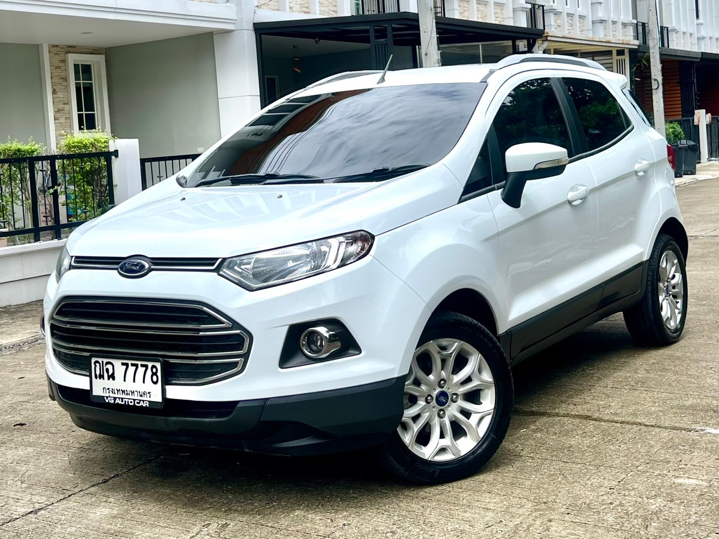 Ford Ecosport 1.5 Titanium : เบนซิน : ออโต้ สี: ขาว ปี:2016 ไมล์แท้: 12x,xxx กม.