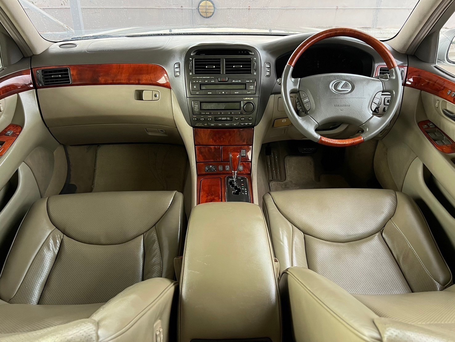 2003 Lexus Gen3 LS430 สีทอง