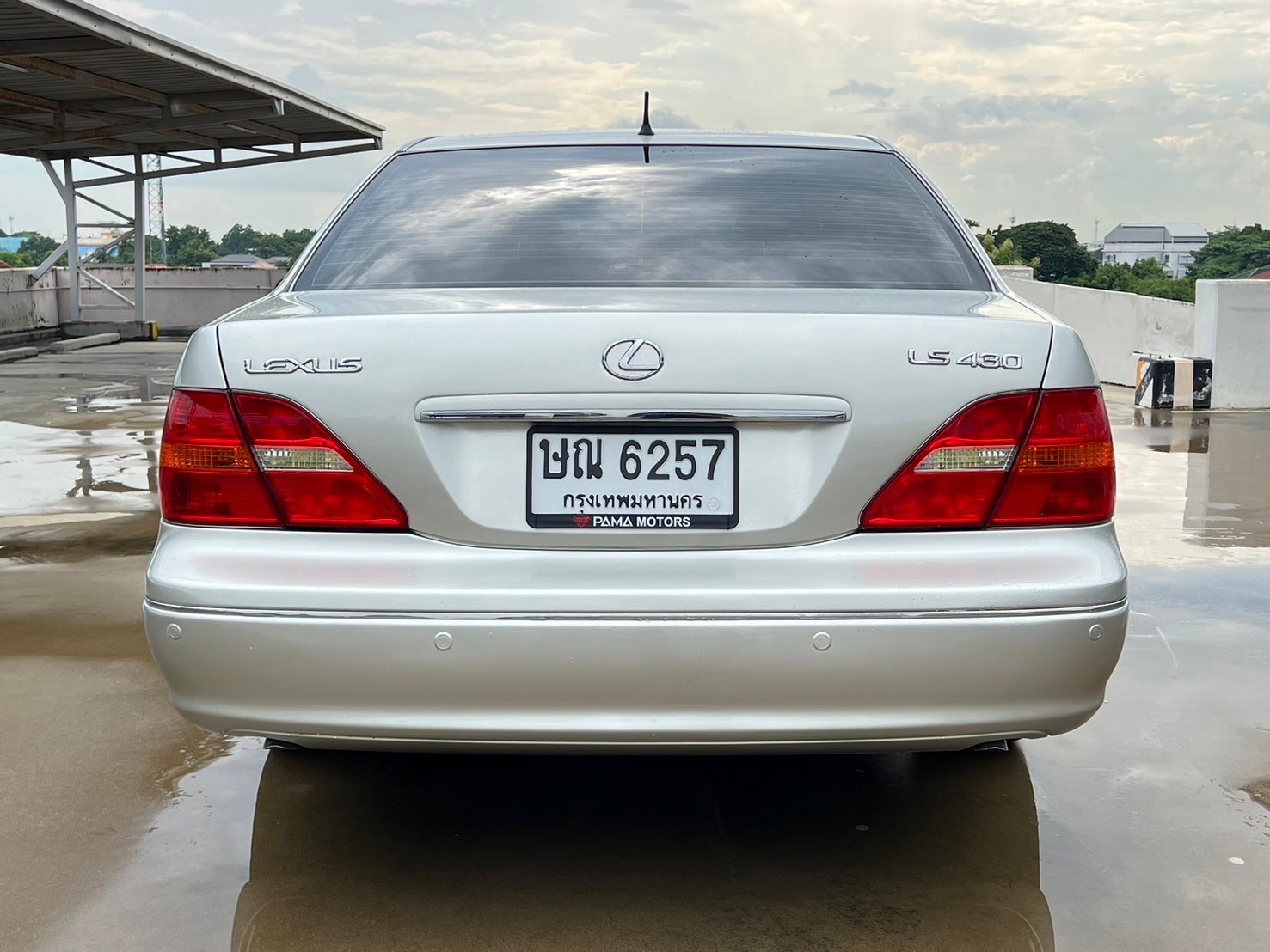 2003 Lexus Gen3 LS430 สีทอง