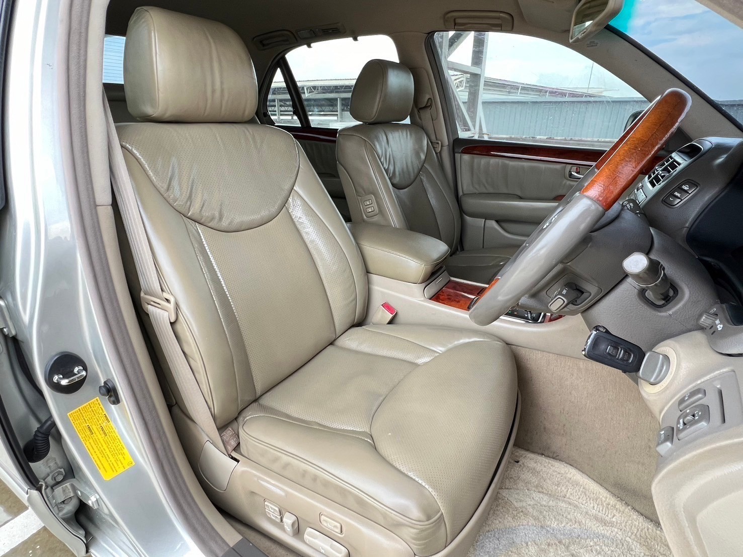 2003 Lexus Gen3 LS430 สีทอง