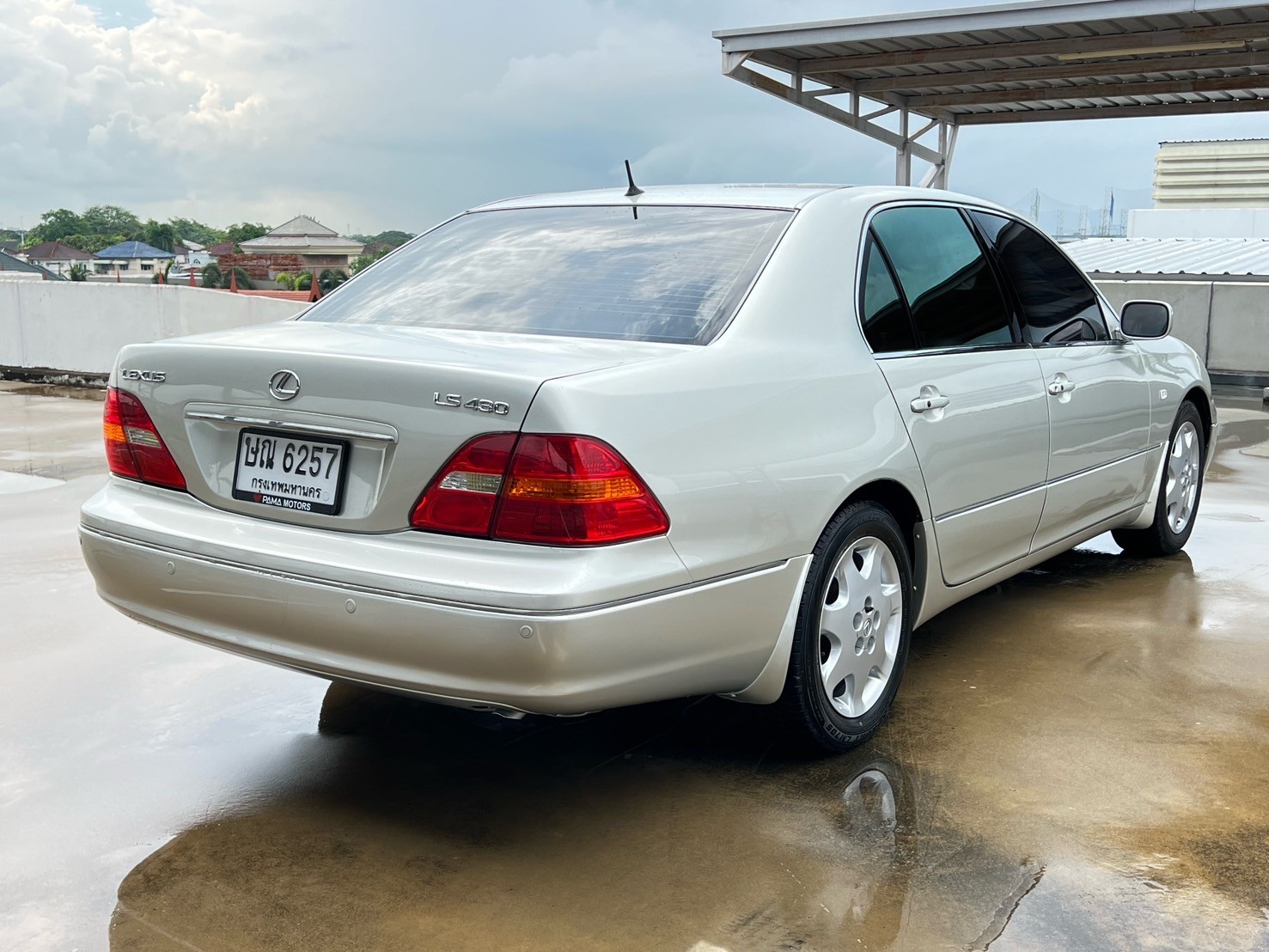 2003 Lexus Gen3 LS430 สีทอง