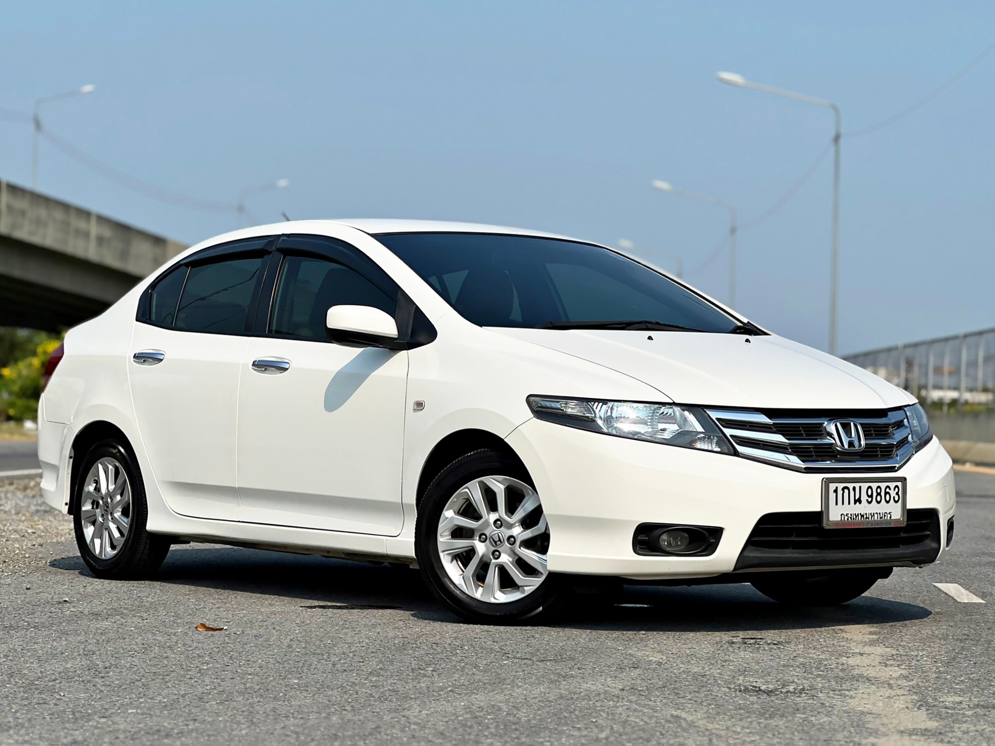 Honda City รุ่น V 1500cc. เกียร์ออโต้ ปี2013 จัดเต็ม ไมล์แท้ 50,000 km.