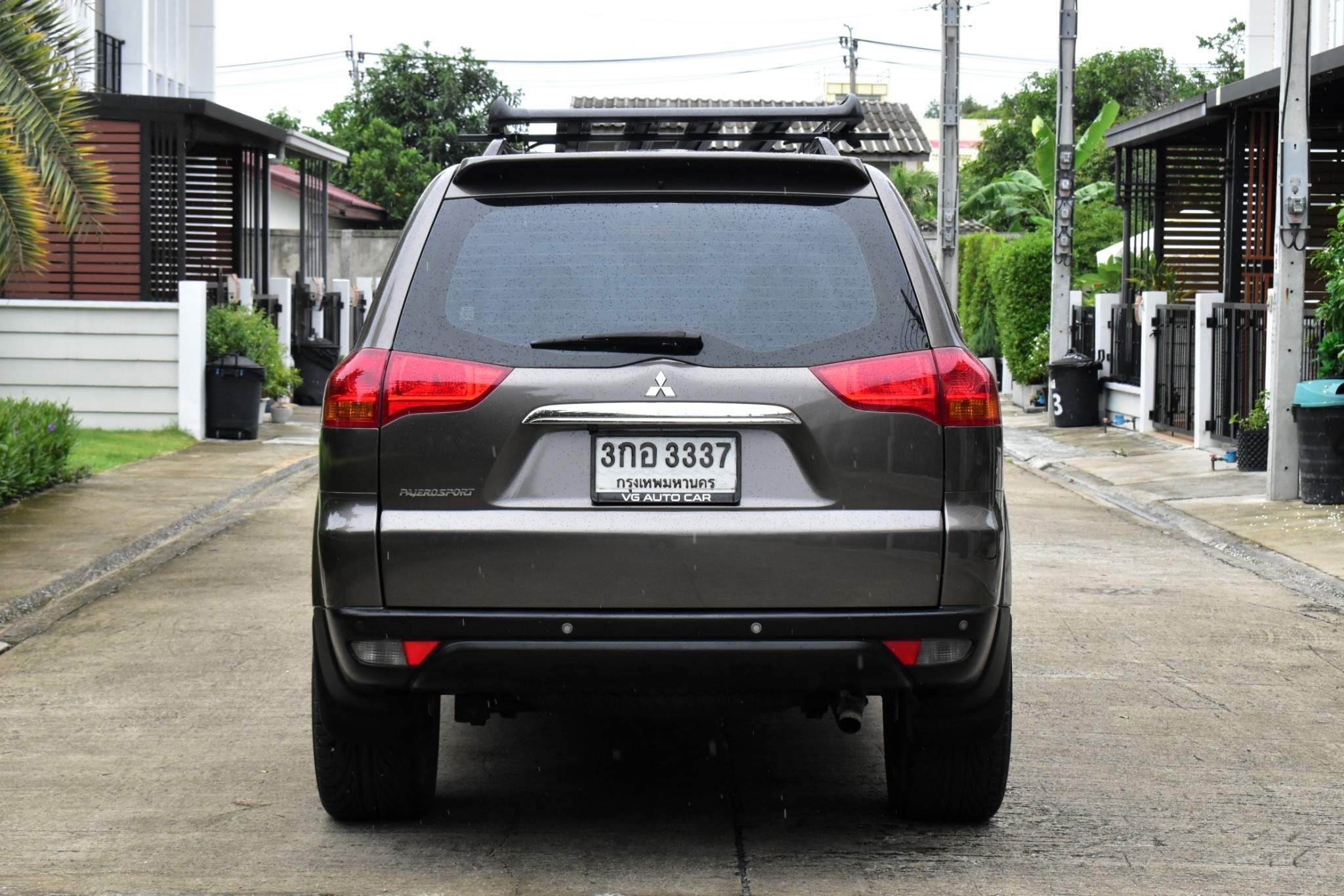 Mitsubishi Pajero 2.5 GT 2WD ปี: 2012 เกียร์: ออโต้ เครื่องยนต์: ดีเซล สี:น้ำตาล