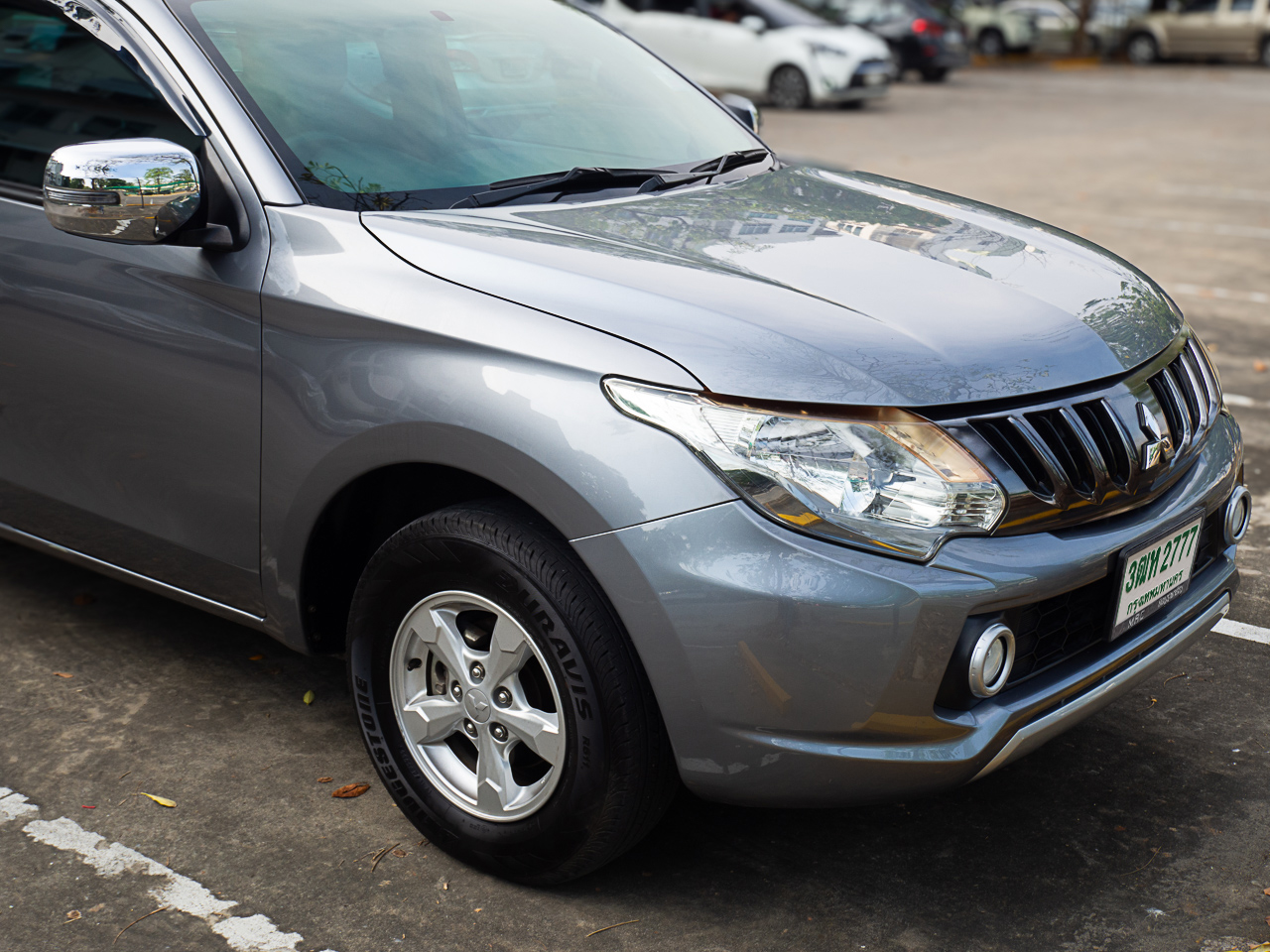 2018 Mitsubishi Triton Mega cab สีเทา