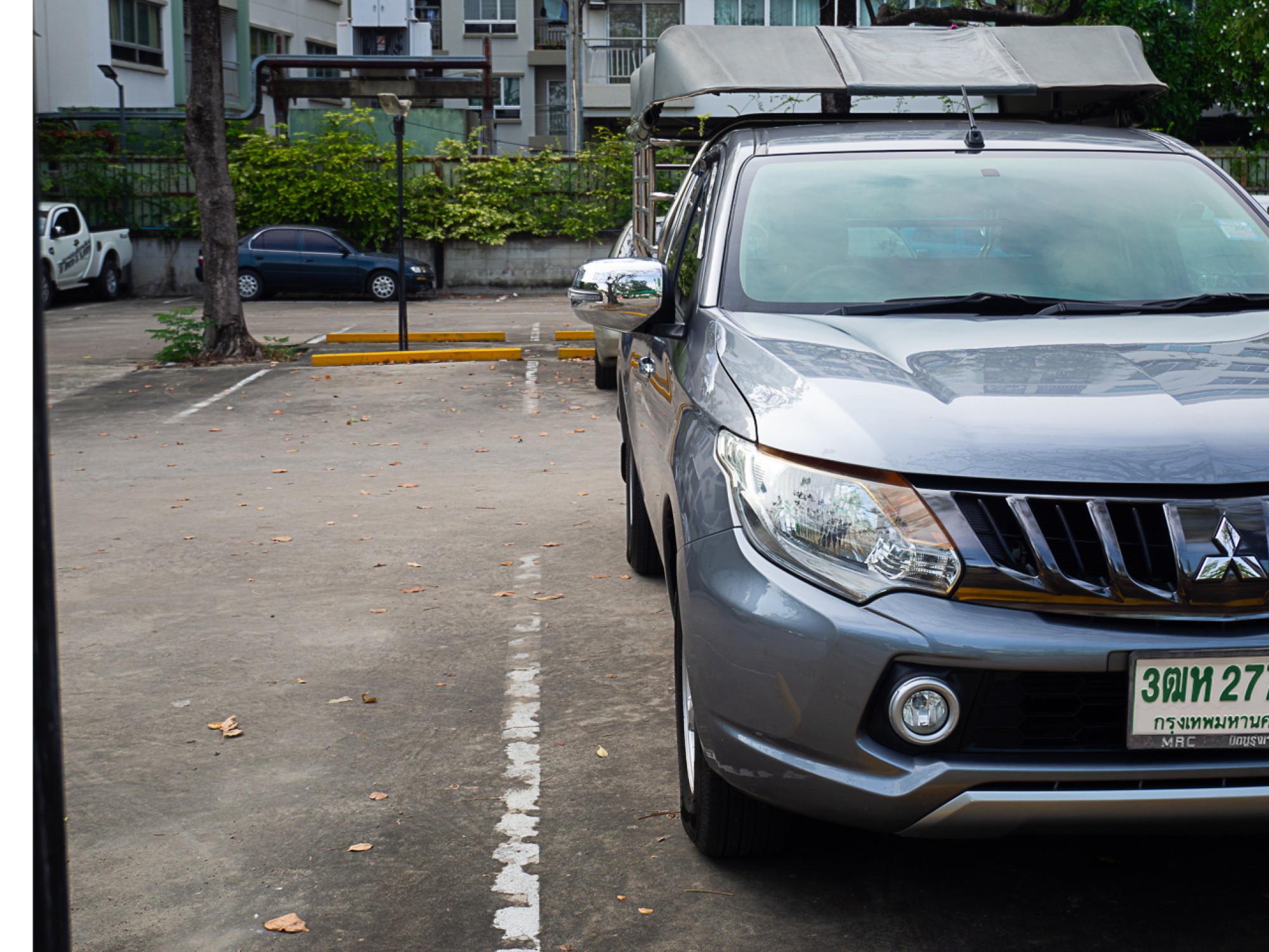 2018 Mitsubishi Triton Mega cab สีเทา