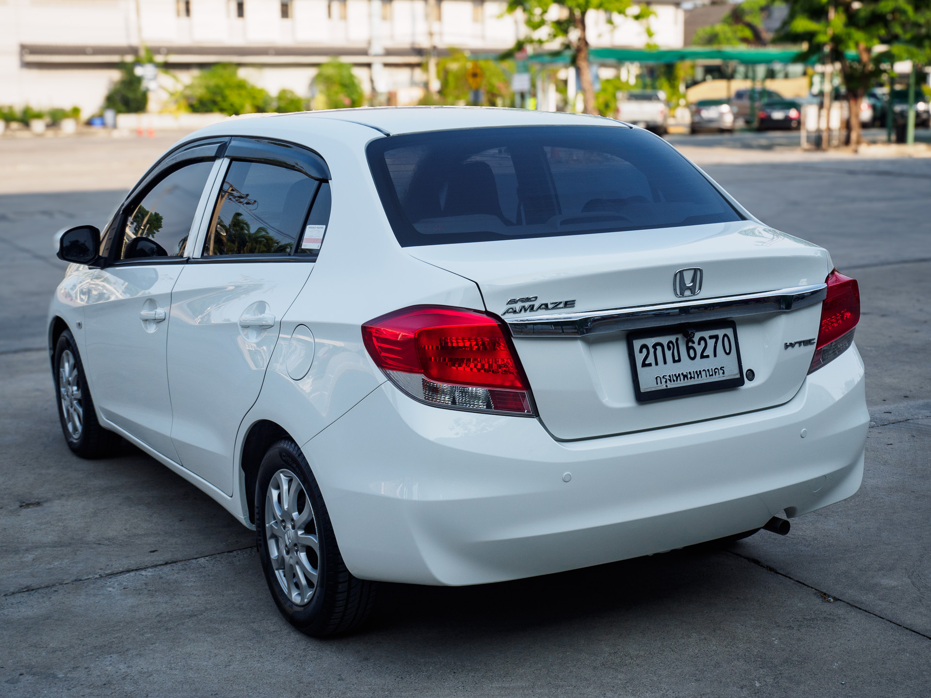 2013 Honda Brio Amaze สีขาว