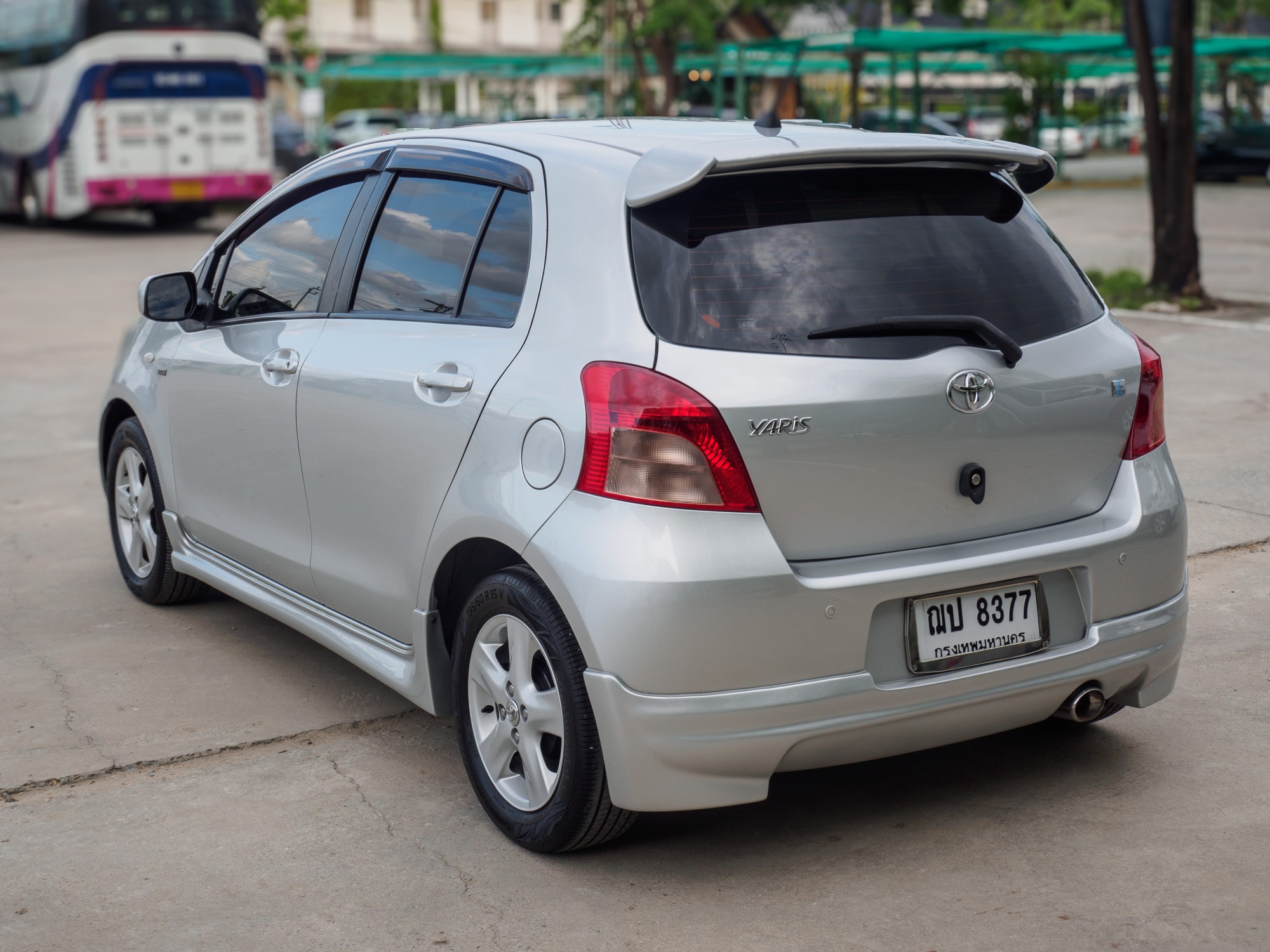 2009 Toyota Yaris สีเงิน