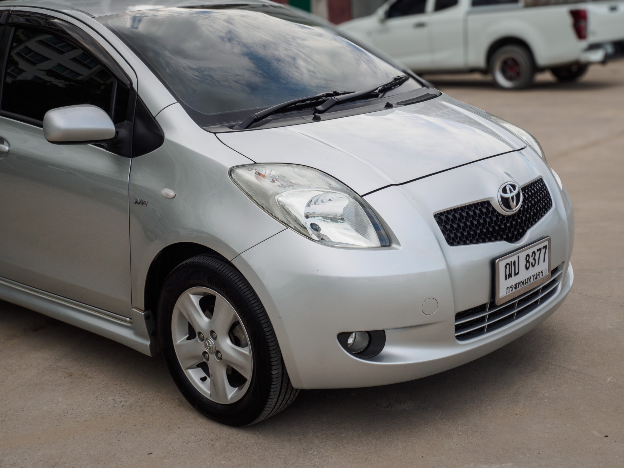 2009 Toyota Yaris สีเงิน