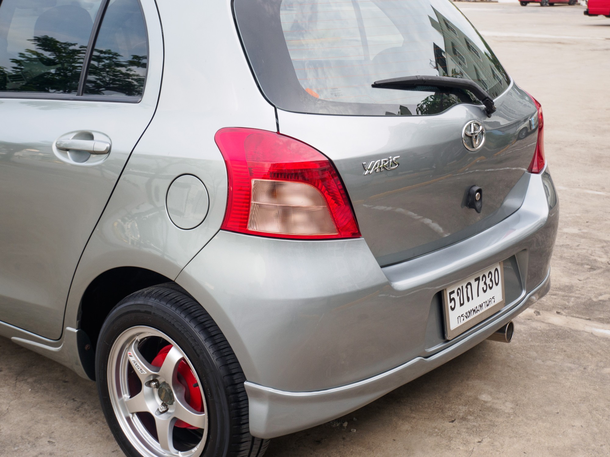 2006 Toyota Yaris สีเงิน