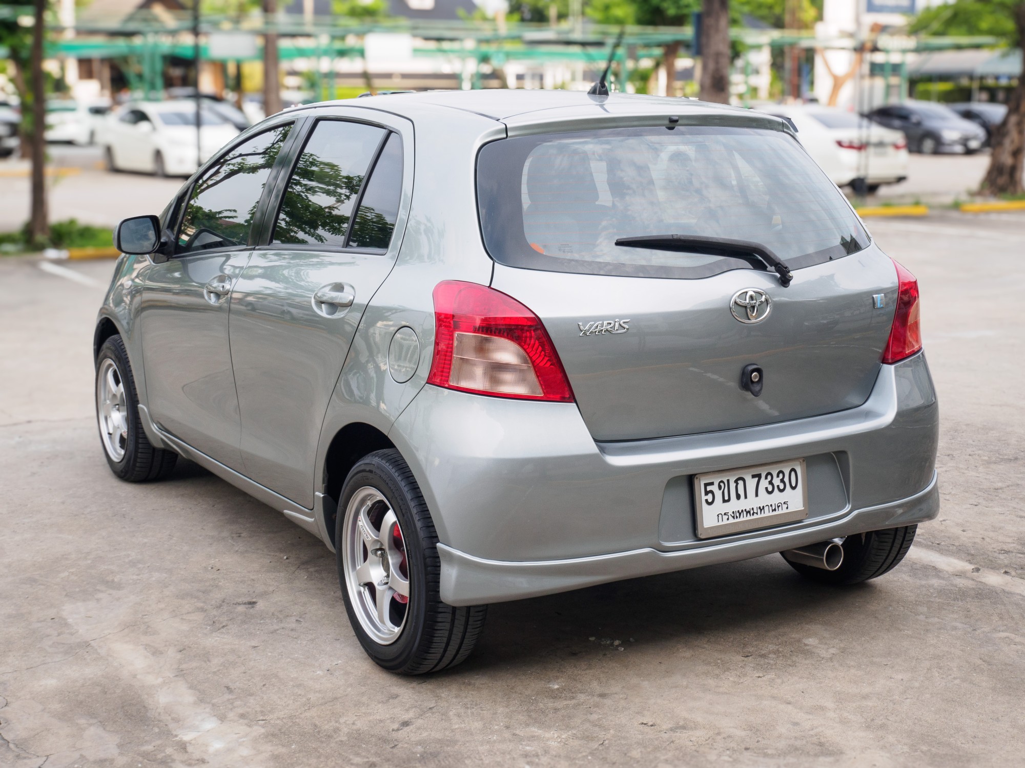 2006 Toyota Yaris สีเงิน