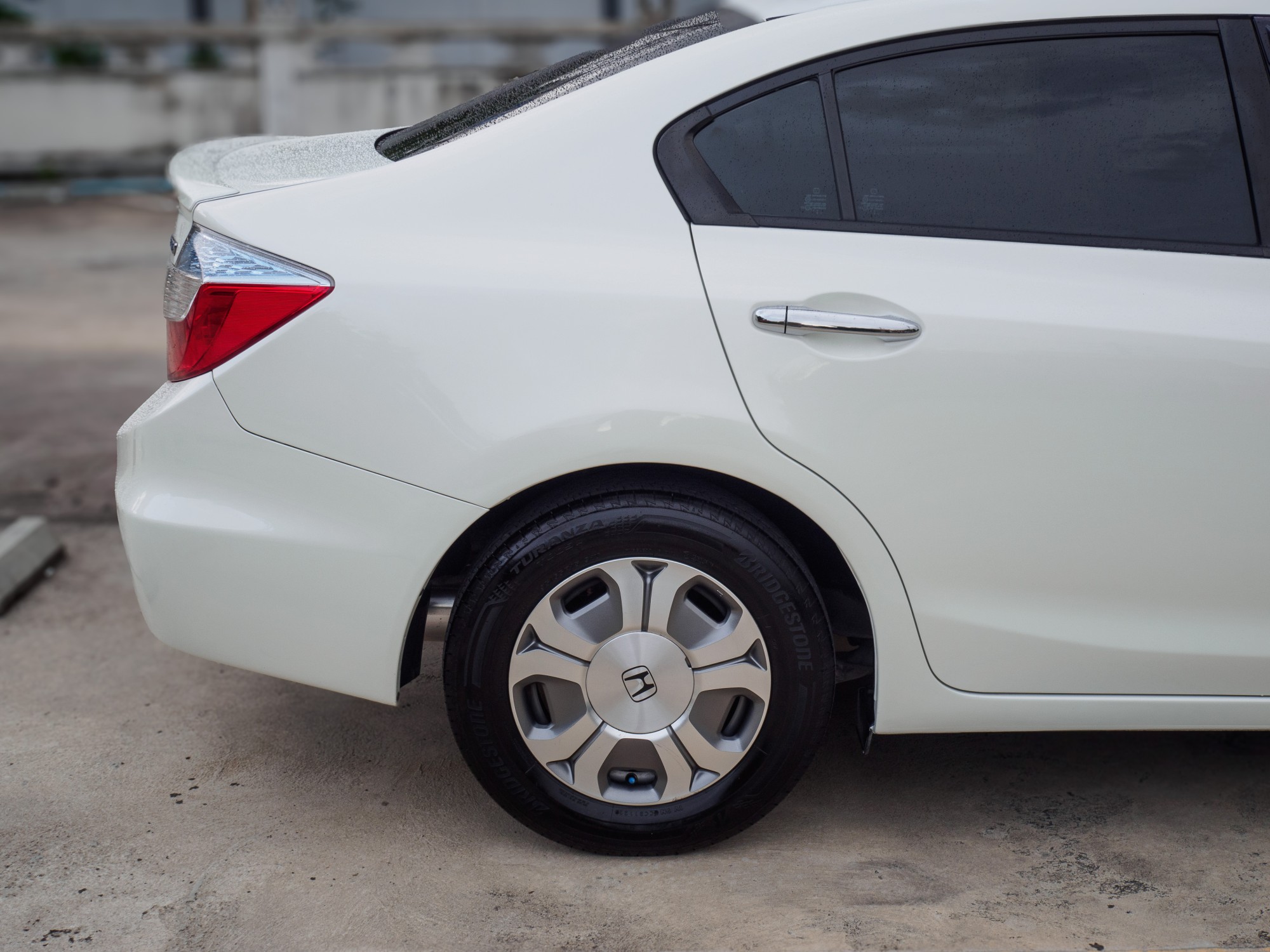 2014 Honda Civic FB สีขาว