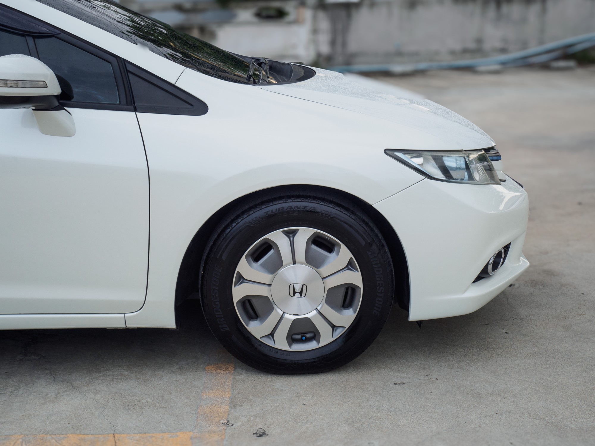 2014 Honda Civic FB สีขาว