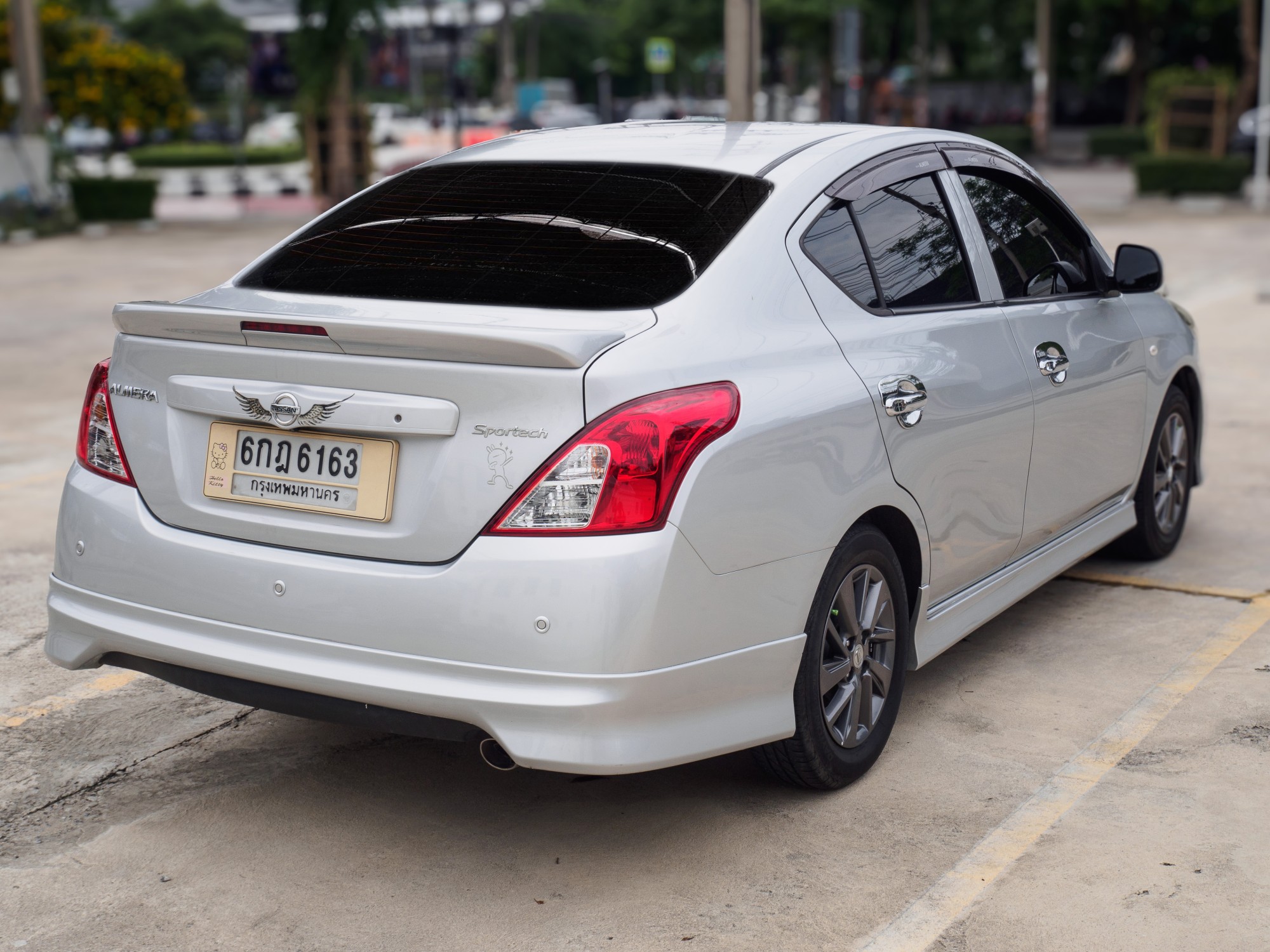 2017 Nissan Almera สีเงิน