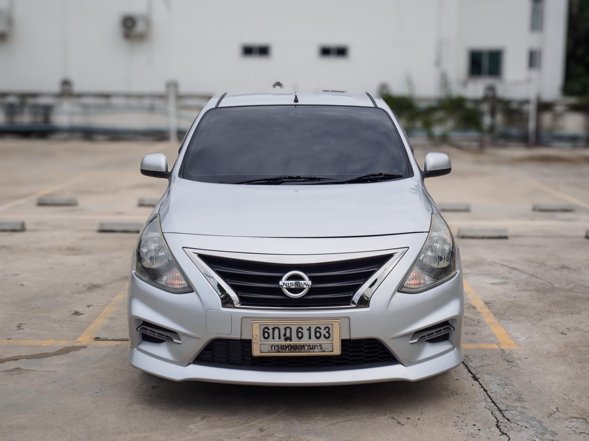 2017 Nissan Almera สีเงิน